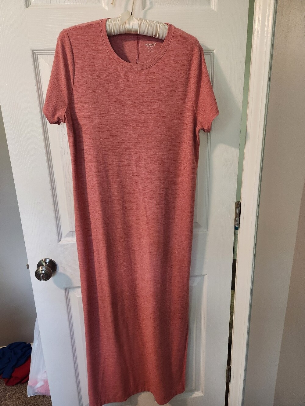 Old Navy Active Short-Sleeve Maxi Dress in Dusty Rose
